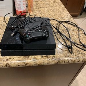 PS4 PLAYSTATION 4